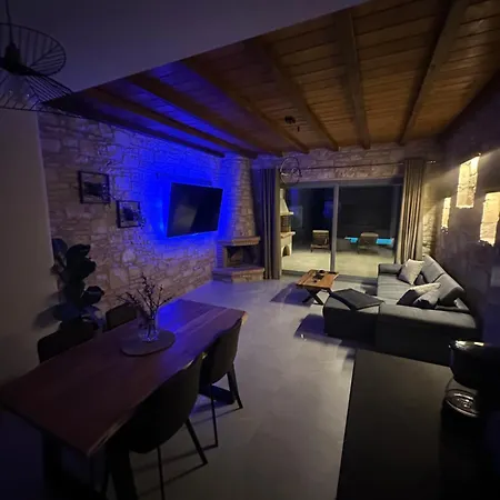 Hillhouse Ii Vila Drios