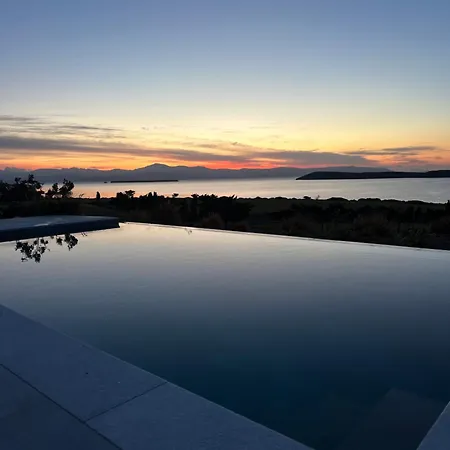 Vila Hillhouse Ii *