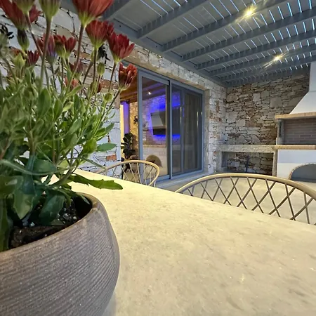 Hillhouse Ii Villa